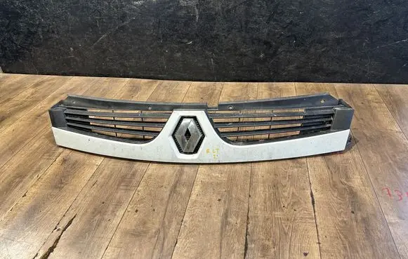 Renault Master II Front grill 8200426365