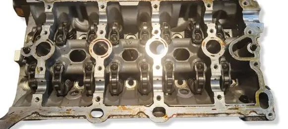 Seat Leon (5F) Engine head 06K403AE