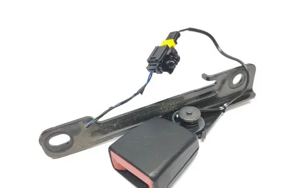 Fiat 500E Rear seatbelt buckle 34319943A 07357257660 100221