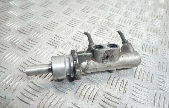 Ford Mondeo Mk III Master brake cylinder
