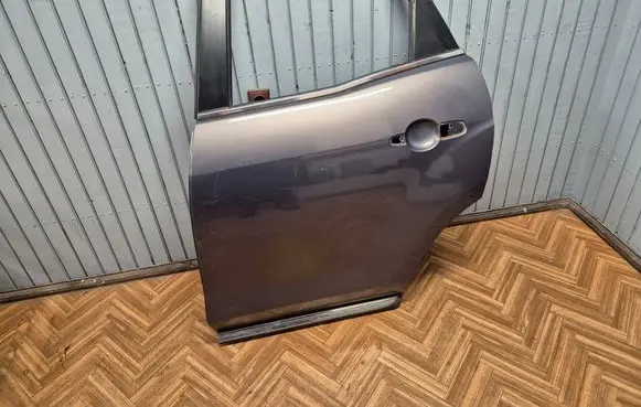 Mazda CX-7 Rear door