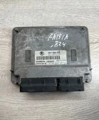 Skoda Fabia Mk1 (6Y) Engine control unit/module 047906033 5WP4419606 3PBSJ47
