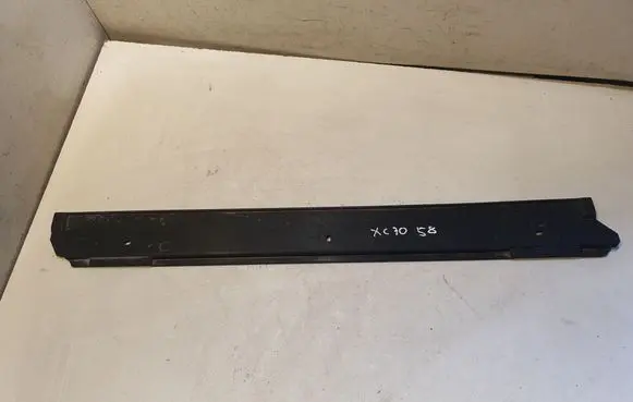Volvo XC70 Radiator trim 30730525
