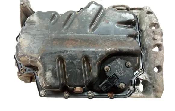Volkswagen Caddy Oil sump 04E103603