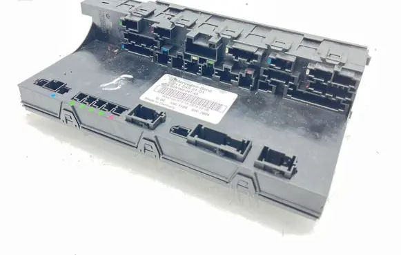Mercedes-Benz E W211 Fuse module 2115455101 5DK00804745