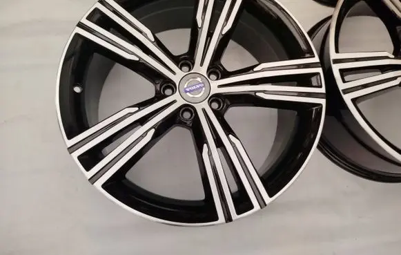 Volvo V60 R19 alloy rim 32143049