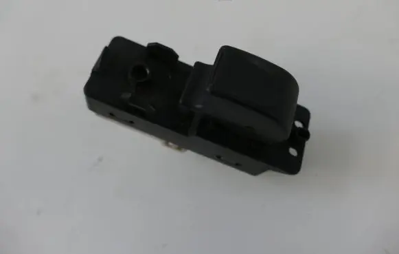 Opel Frontera A Electric window control switch 897122-1021