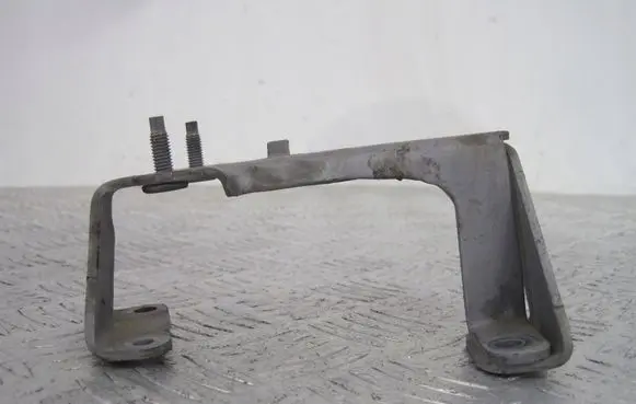 Citroen C4 Cactus Engine mount bracket 9807891280