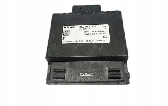 Audi A4 S4 B8 8K Voltage converter/converter module 8K0959663B