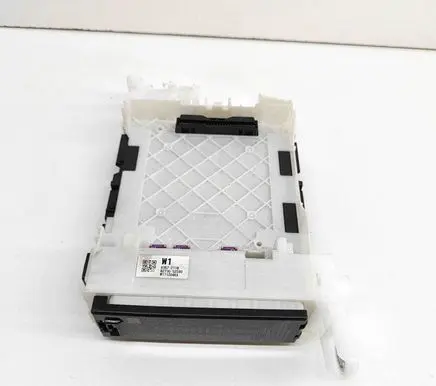 Toyota Yaris XP210 Central body control module 63572118 8273052S90