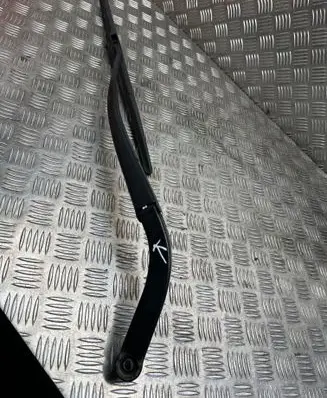 Toyota RAV 4 (XA50) Front wiper blade arm 85221-42220