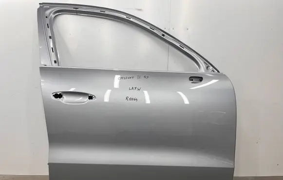 Porsche Cayenne (9Y0 9Y3) Front door 9y0831312c