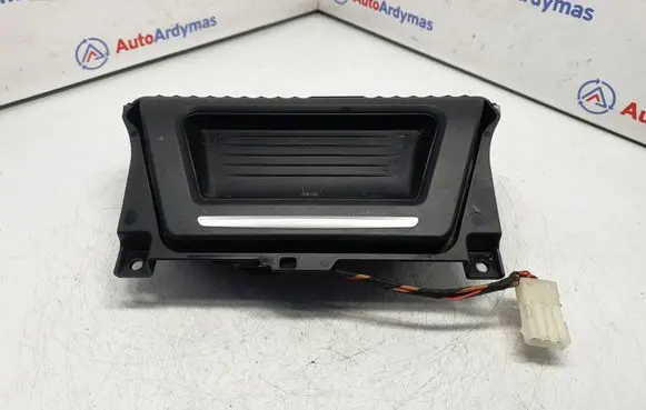 BMW 5 F10 F11 Ashtray (front) 9206663 51169206663 9171558