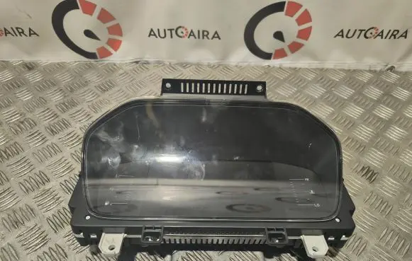 Volvo XC90 Speedometer (instrument cluster) 31665338