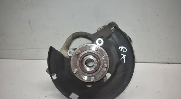Opel Astra J Front wheel hub 13583479