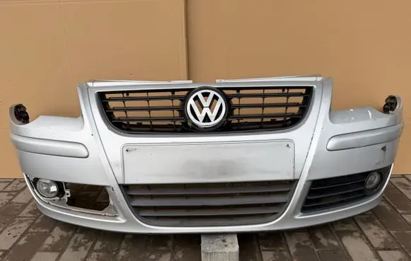 Volkswagen Polo IV 9N3 Front bumper 6Q0807221C