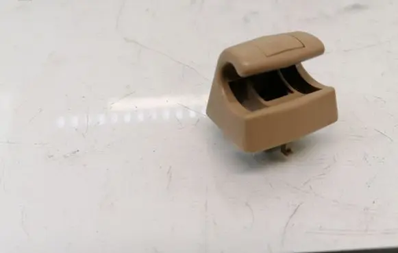 Sun visor clip/hook/bracket