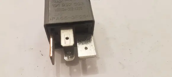 Volkswagen Golf III Other relay 191937503