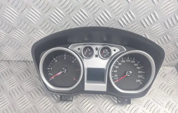 Ford Focus Speedometer (instrument cluster) 8V4T10849GK A12289217 VP8V4F10849GK