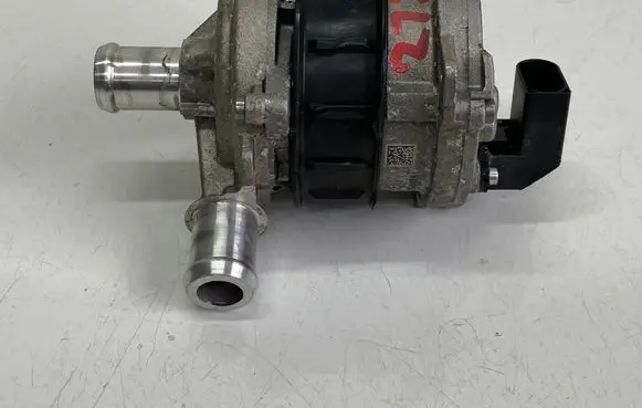 Audi E-tron GT Electric auxiliary coolant/water pump 9J1965567F