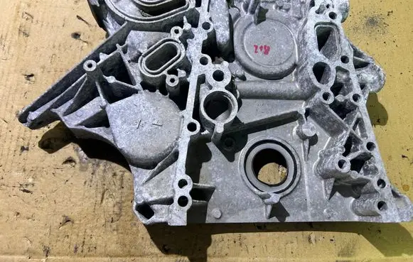 Mercedes-Benz C W203 Timing chain cover R6110151102