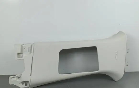 Ford Escape IV (B) pillar trim (top) 22APR25 SS24583
