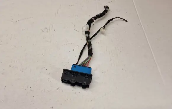 BMW M3 F80 Front door wiring loom 9221027