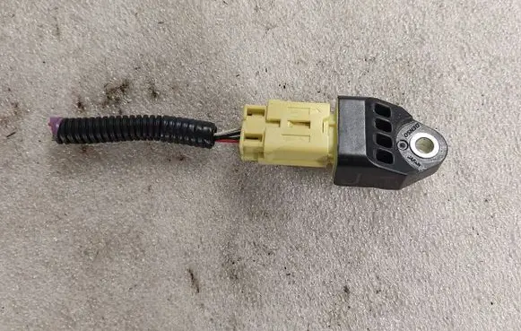 Toyota RAV 4 (XA30) Airbag deployment crash/impact sensor 8983128020 7276AJ7ES