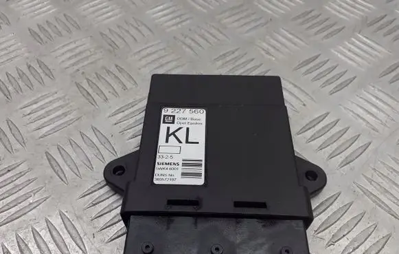 Opel Vectra C Door control unit/module 9227560