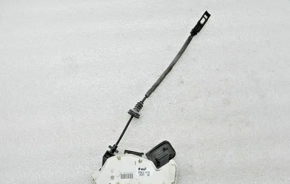 Volkswagen Golf VII Rear door lock 5K4839015R 5K4839015AE