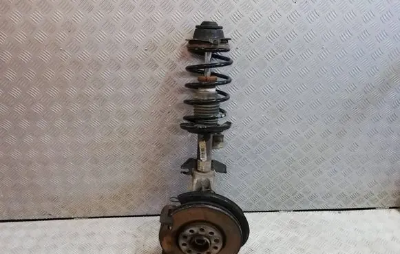Alfa Romeo Giulietta Front wheel hub spindle knuckle