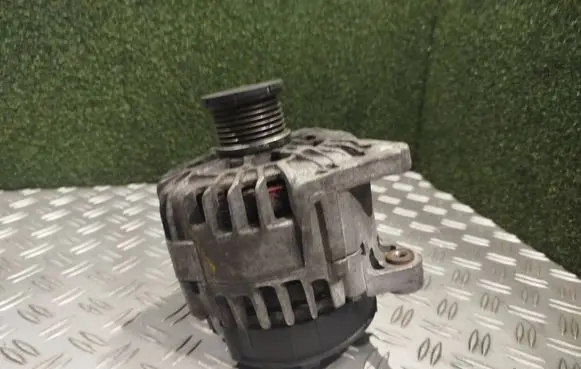 Renault Trafic II (X83) Generator/alternator TG15C058 2542966J 8200404459