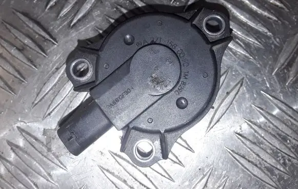 Mercedes-Benz C W204 Turbo solenoid valve A2711560090