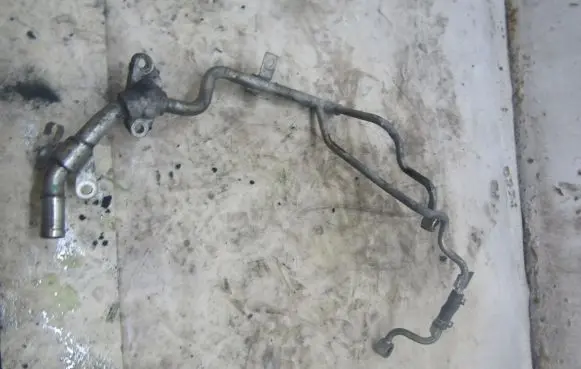Mazda 3 III Engine coolant pipe/hose