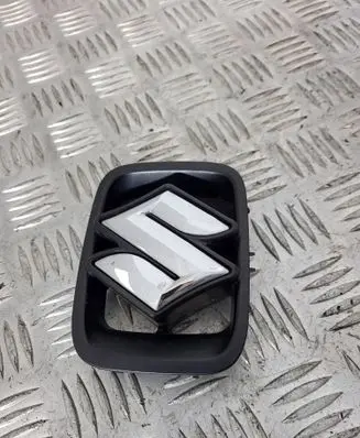Suzuki Jimny Bonnet/hood grill 