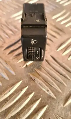 Nissan Micra Headlight level height control switch