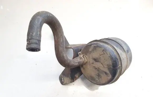 Vacuum air tank