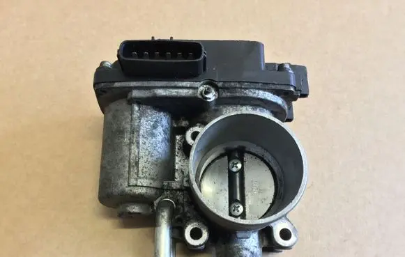 Opel Agila B Throttle valve 73K0 97145188 73K09714