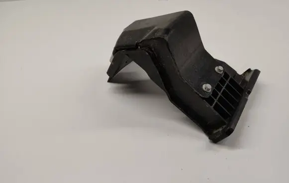 Battery bracket