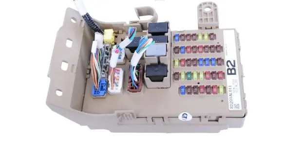 Subaru Outback (BS) Fuse box set 82201AL011