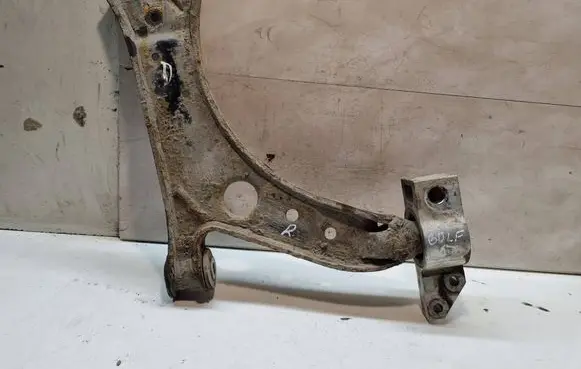 Volkswagen Golf V Front lower control arm/wishbone