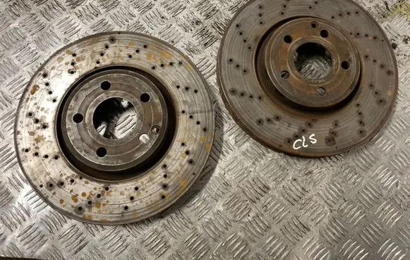 Mercedes-Benz CLS C218 X218 Front brake disc 09B74251