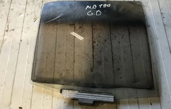 Mercedes-Benz 190 W201 Rear door window glass
