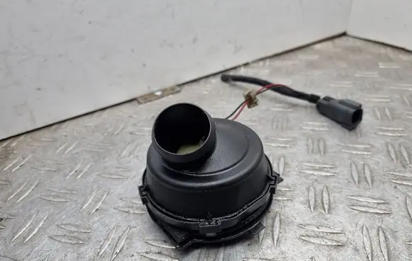 Volvo V70 Engine control unit/module fan 8666595 130002843