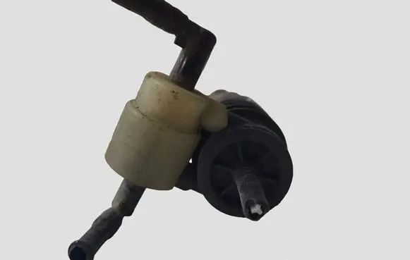 Volkswagen Bora Windscreen/windshield washer pump 1J0973722 PA6GBGF30