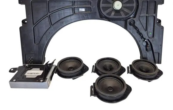 Opel Astra J Sound amplifier 13352132 13240968 13308350