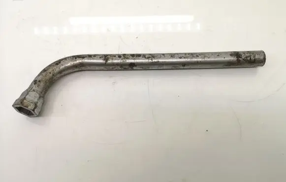 Volkswagen Jetta V Wheel nut wrench 4D0012219A