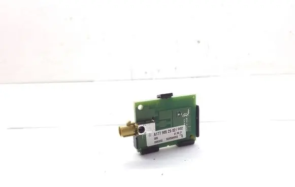 Mercedes-Benz E W213 Aerial antenna amplifier A1779052902