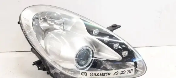 Alfa Romeo Giulietta Headlight/headlamp 130732928400 10EEG090142