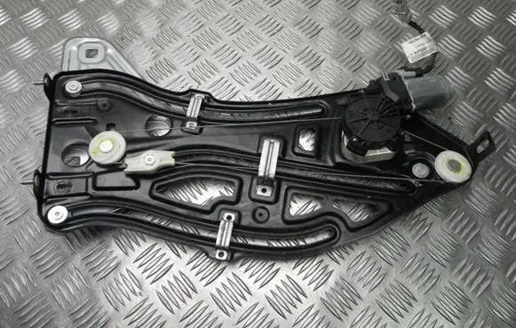 Peugeot 207 CC Rear door window regulator with motor 9680072480 T676